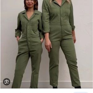 Z SUPPLY Monday jumpsuit in olive.  Size small.